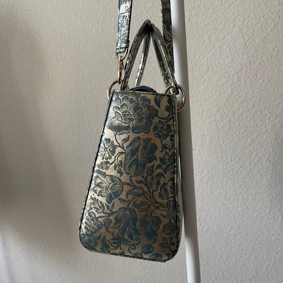 2022 Medium Lady Dior Blue/Green Blocart with Champagne Gold Hardware - Picture 6 of 16